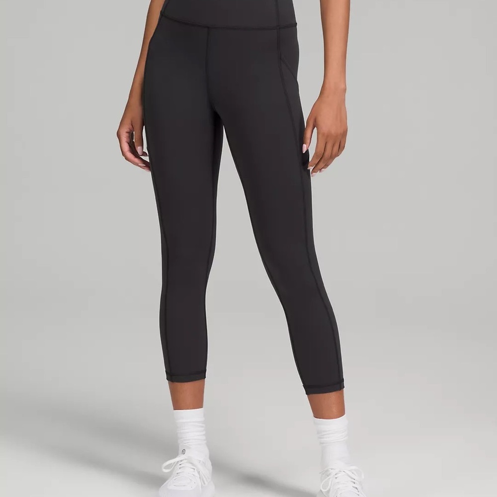 Black Lululemon Invigorate Crop Leggings 23” Size 8